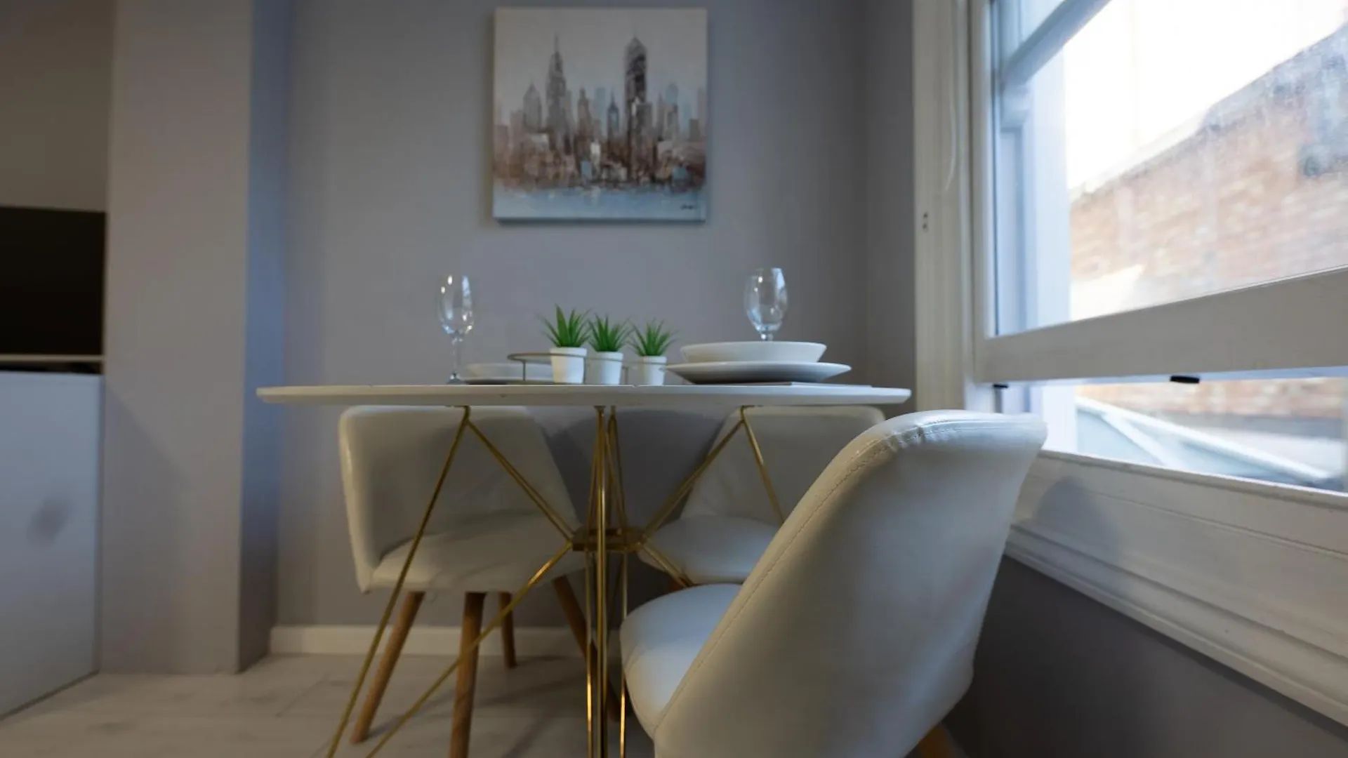 Central Brighton Modern One Bed Apartments