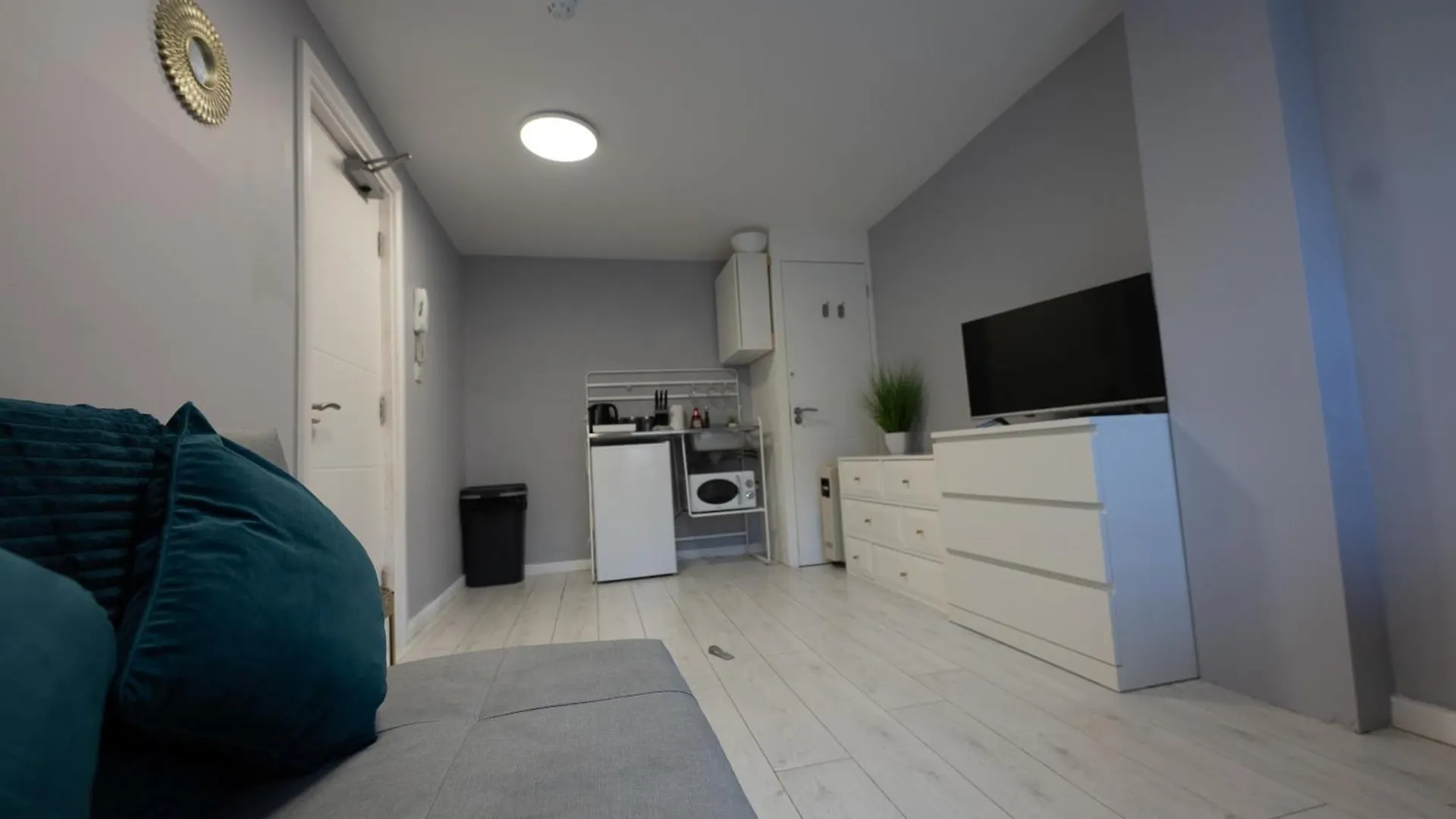Central Brighton Modern One Bed Apartments kontakter
