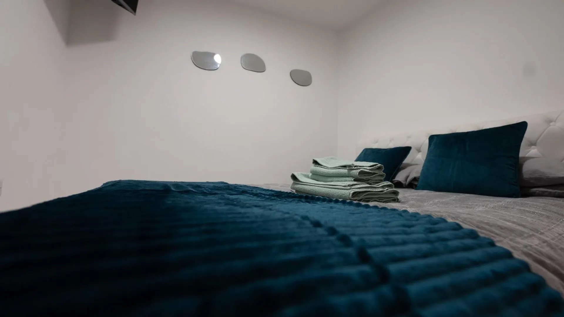 Central Brighton Modern One Bed Apartments